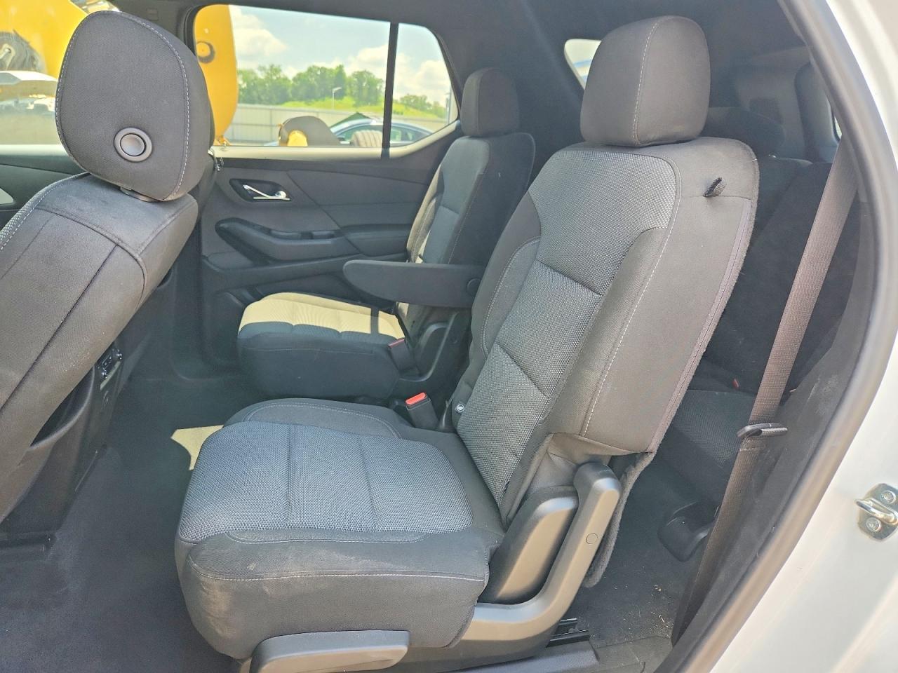 2022 Chevrolet Traverse Lt - zdjęcie 11