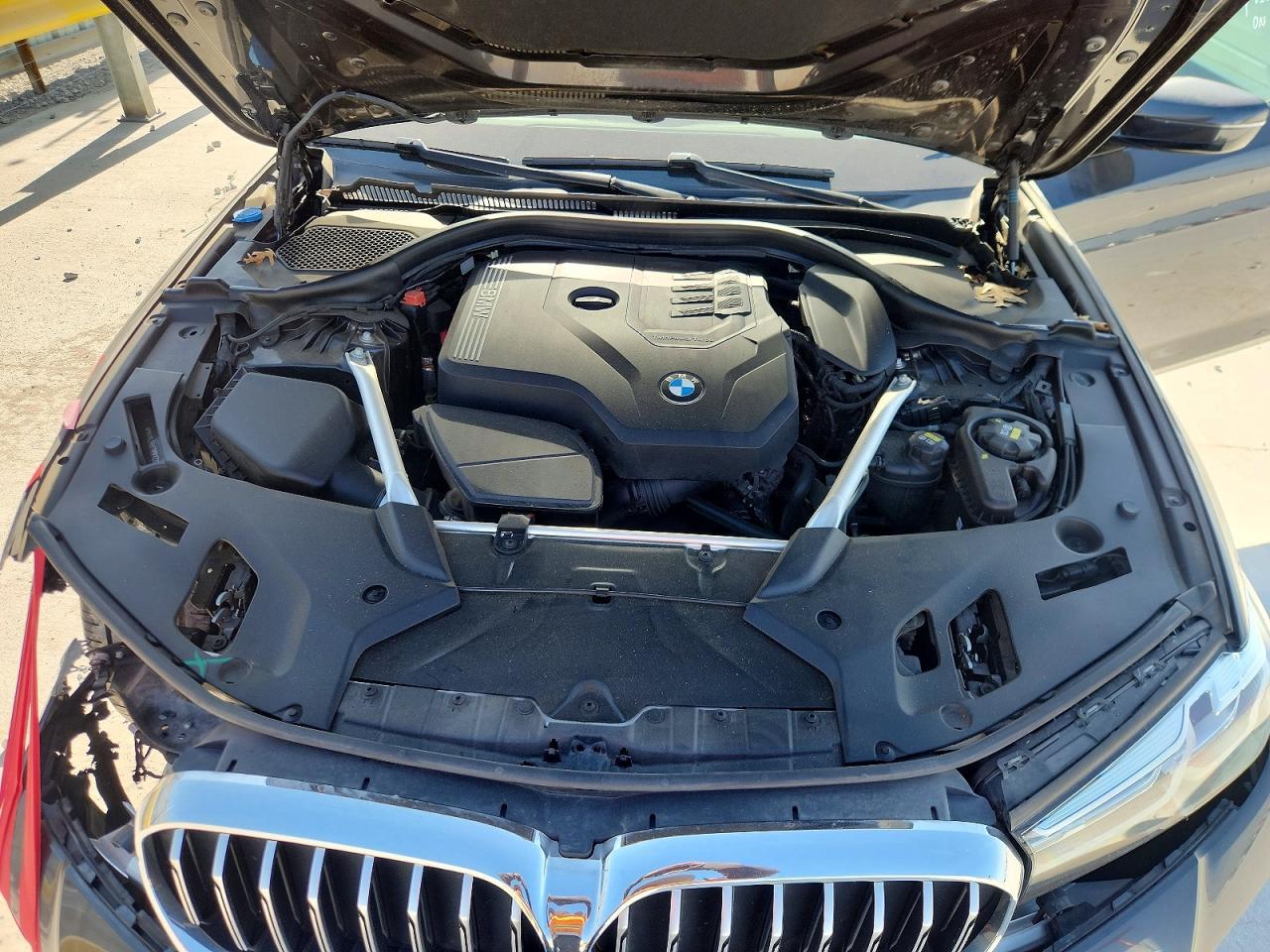 2021 BMW 530 I - zdjęcie 11