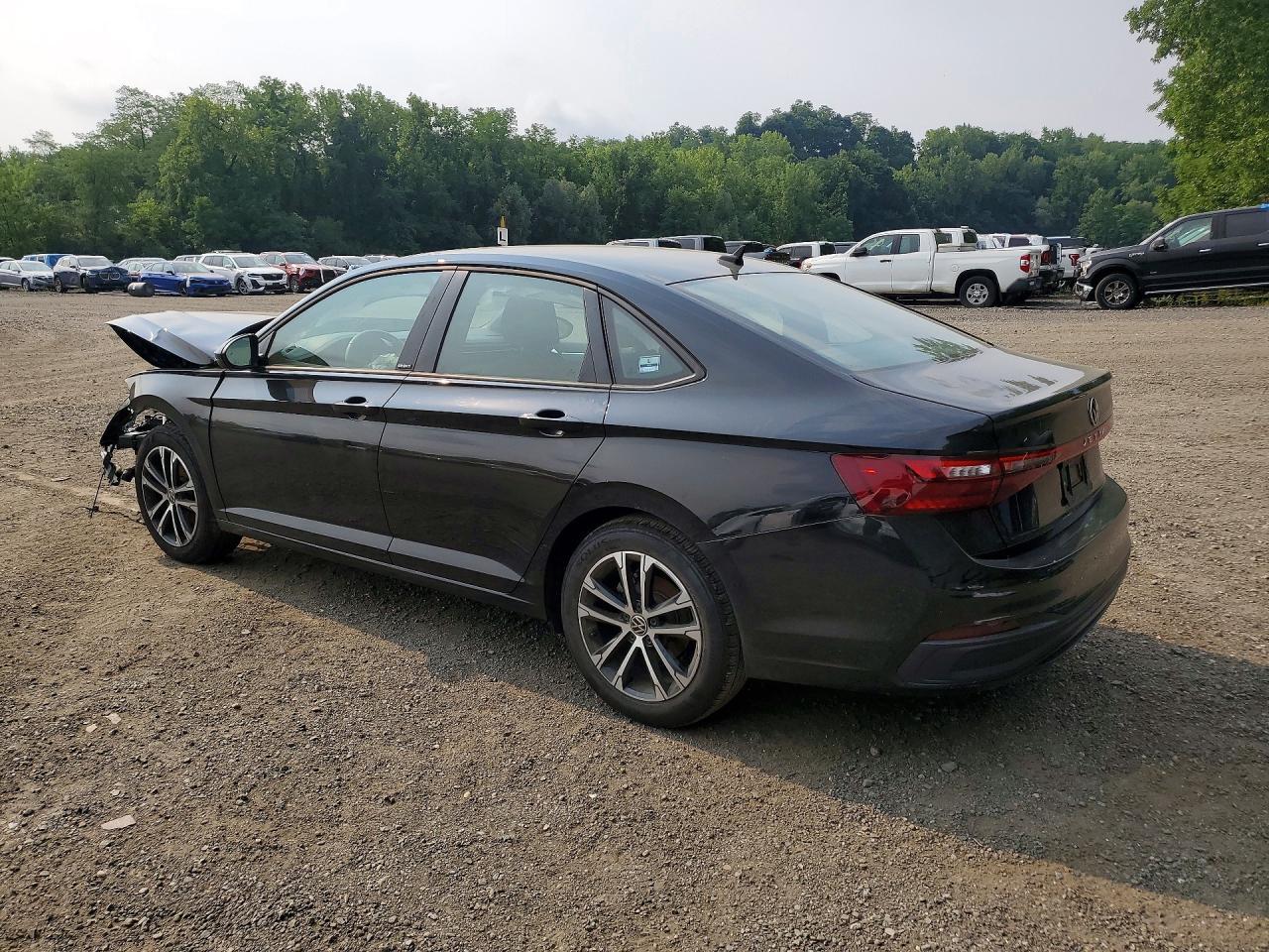 2025 Volkswagen Jetta Sport - zdjęcie 2