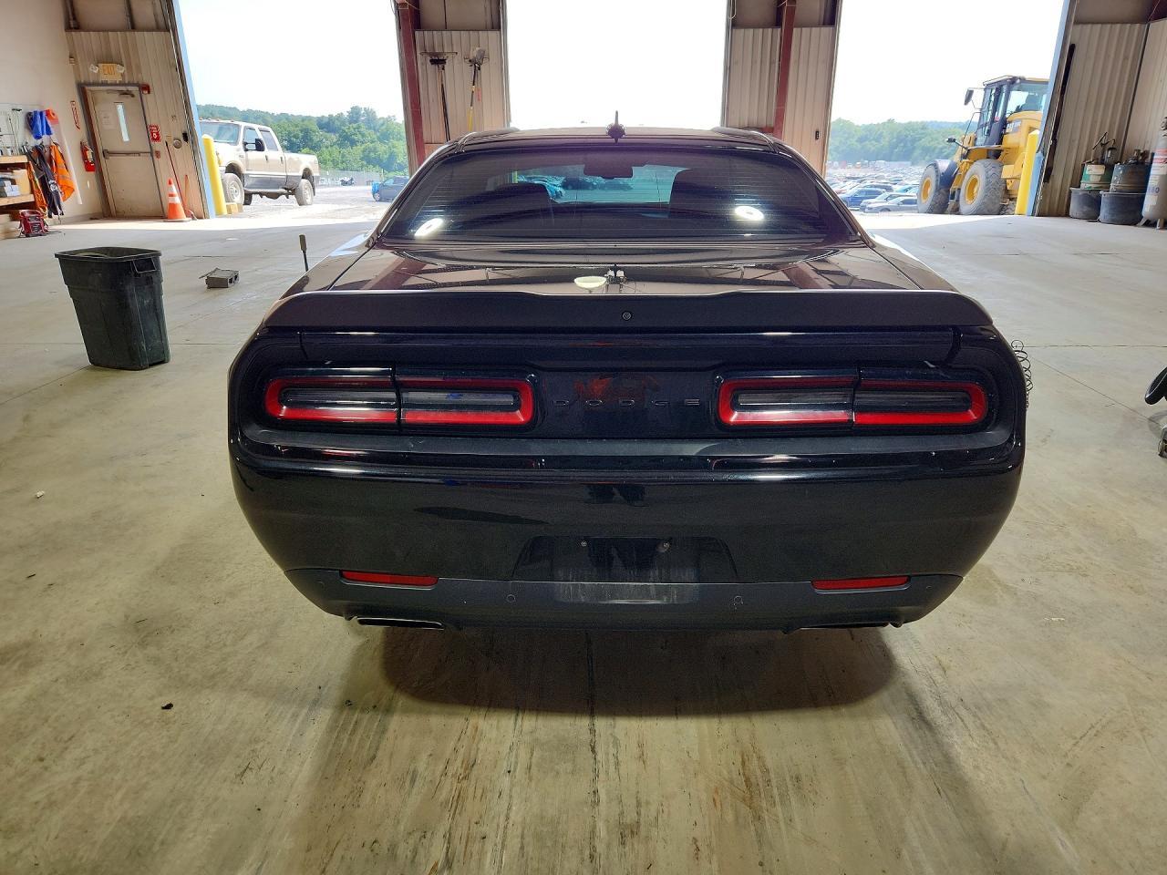 2023 Dodge Challenger R/T - zdjęcie 6