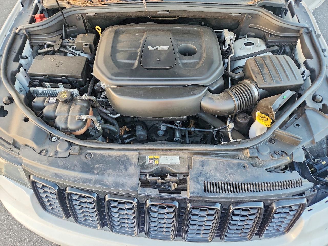 2019 Jeep Grand Cherokee Laredo - zdjęcie 12
