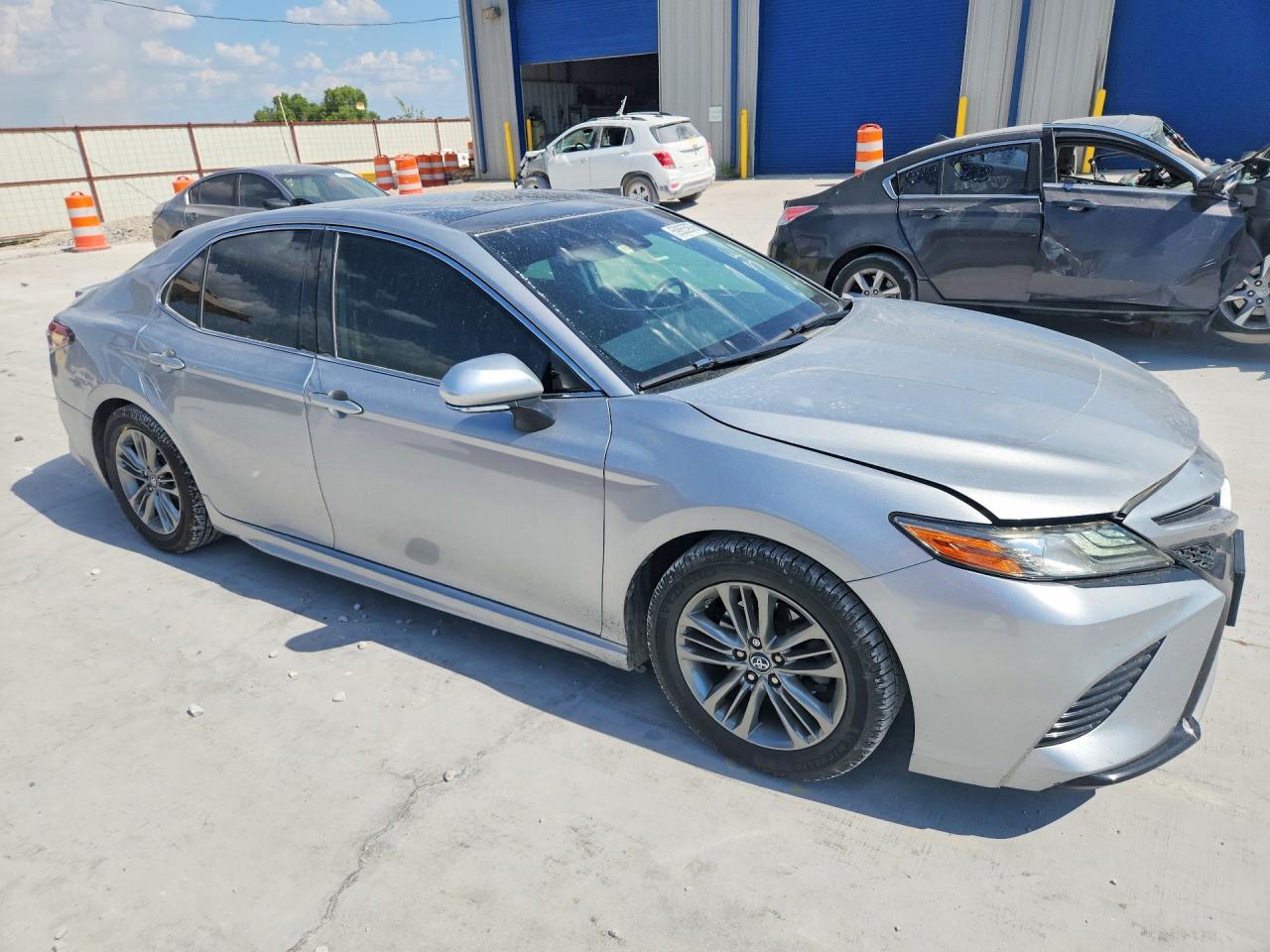 2019 Toyota Camry Xse - zdjęcie 4