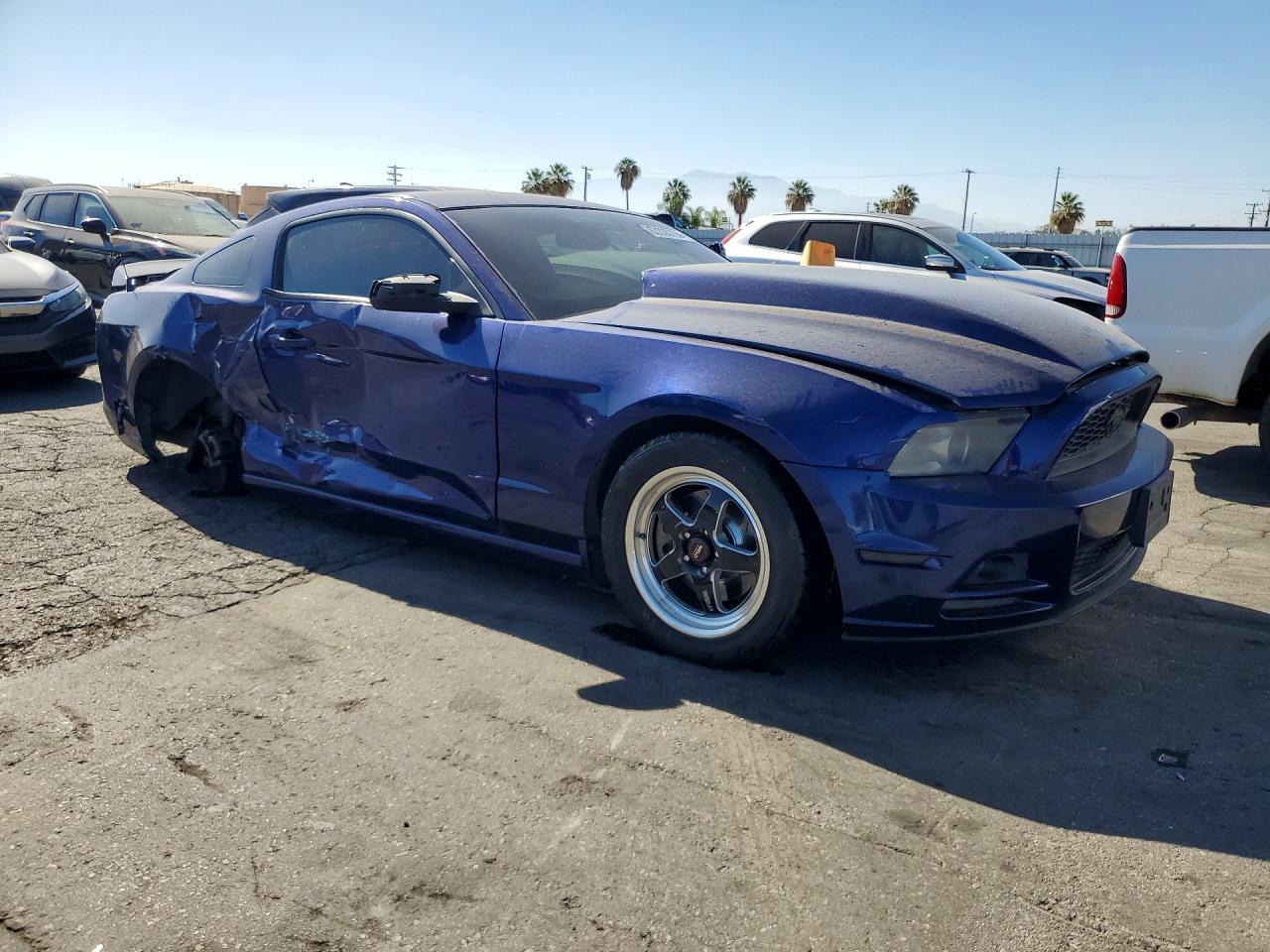 2013 Ford Mustang - zdjęcie 4