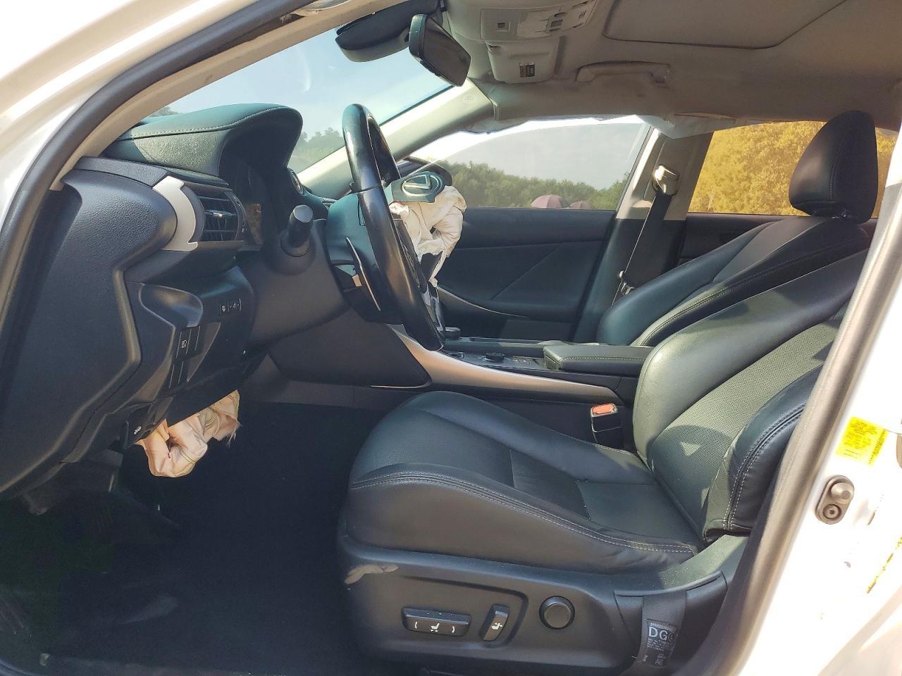 2017 Lexus Is 200T - zdjęcie 7
