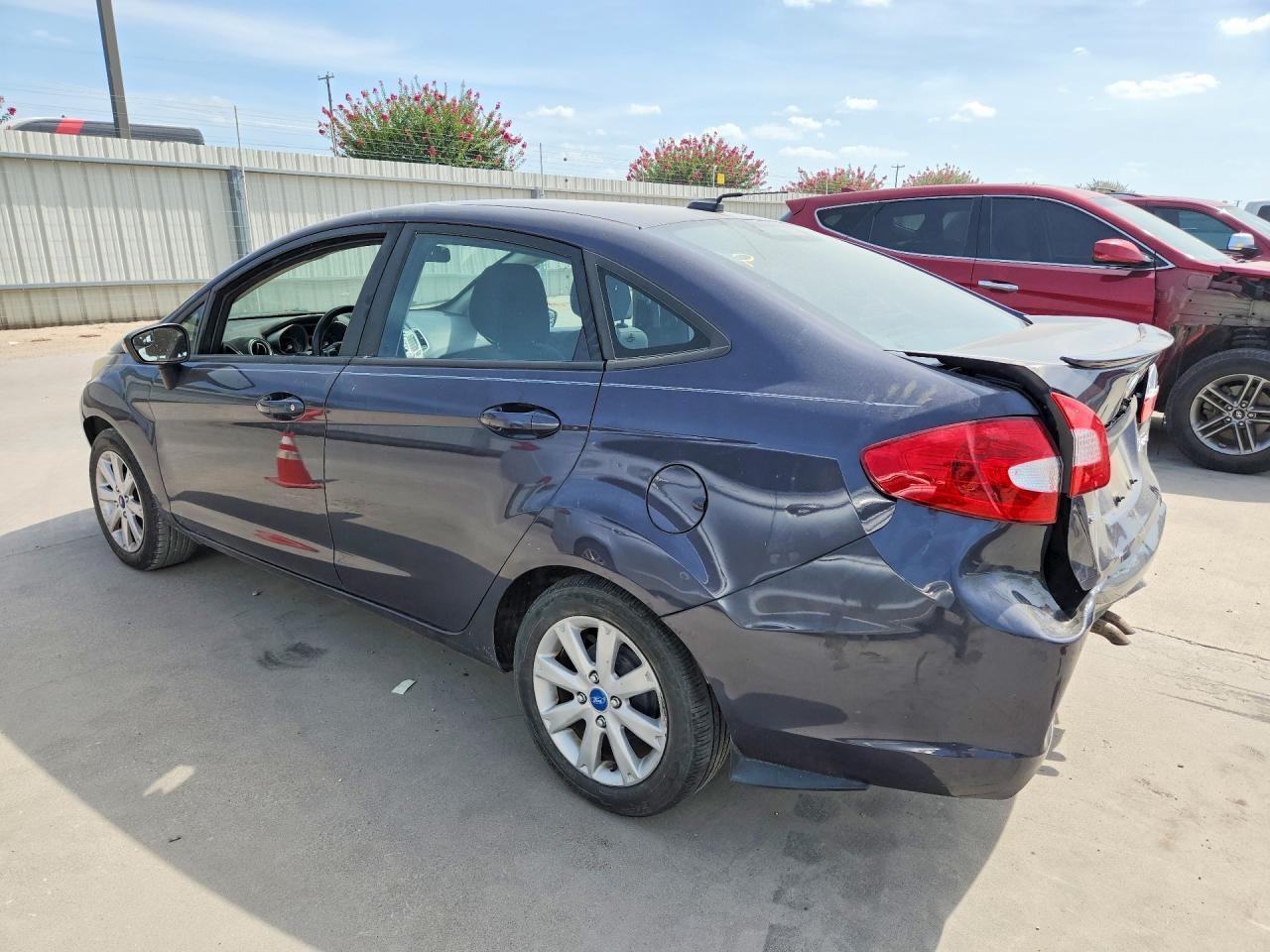 2013 Ford Fiesta Se - zdjęcie 2