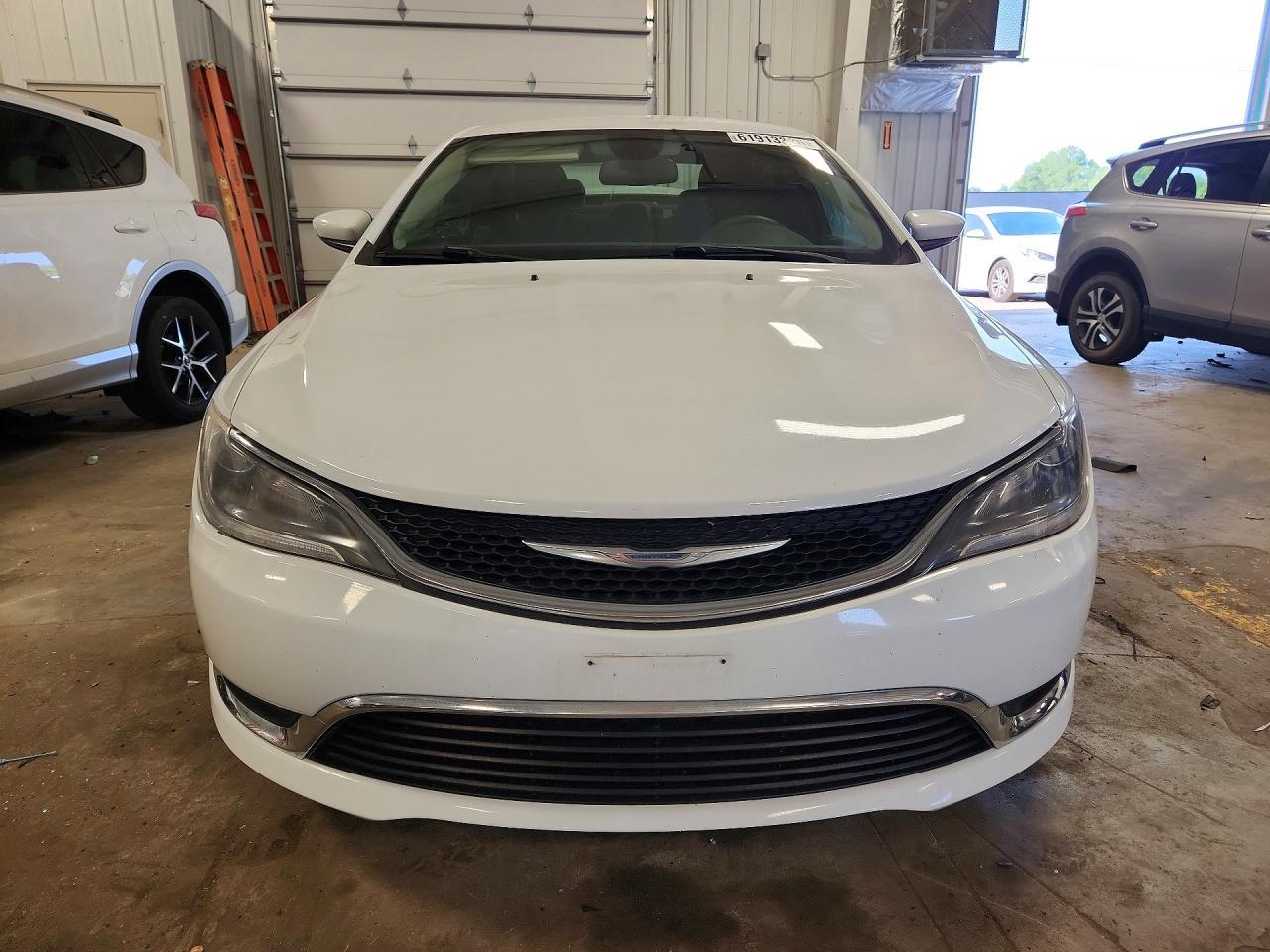 2015 Chrysler 200 Limited - zdjęcie 5