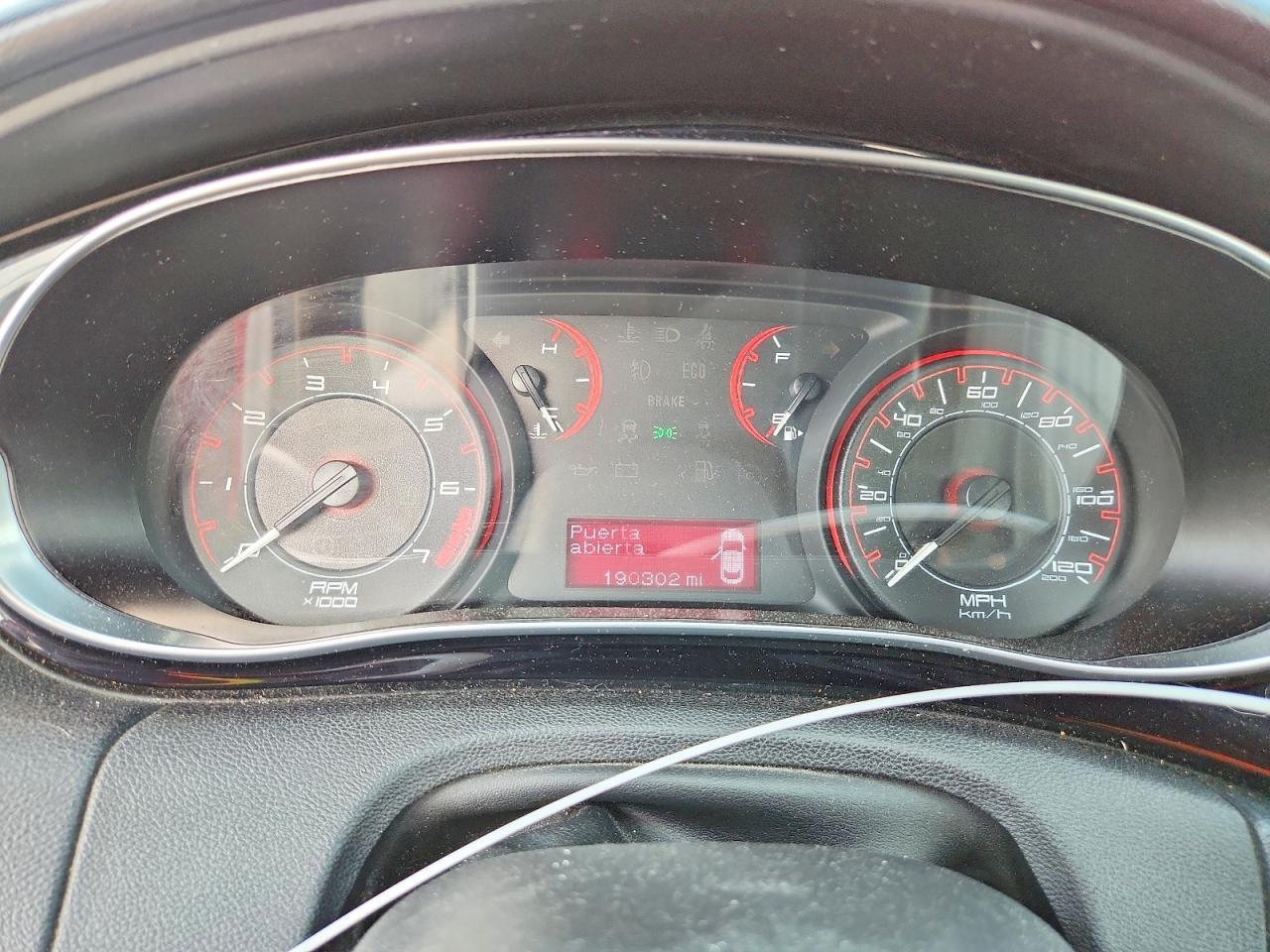 2013 Dodge Dart Sxt - zdjęcie 9