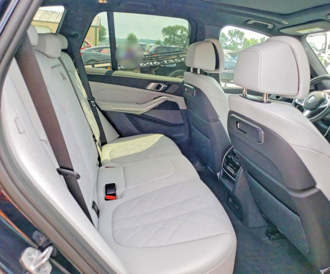 2025 BMW X5 xDrive40I - zdjęcie 11