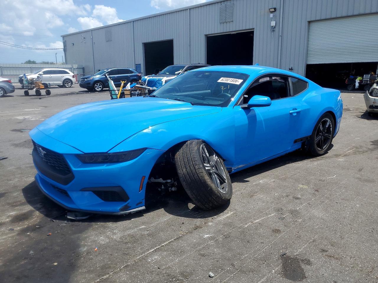 2026 Ford Mustang - zdjęcie główne