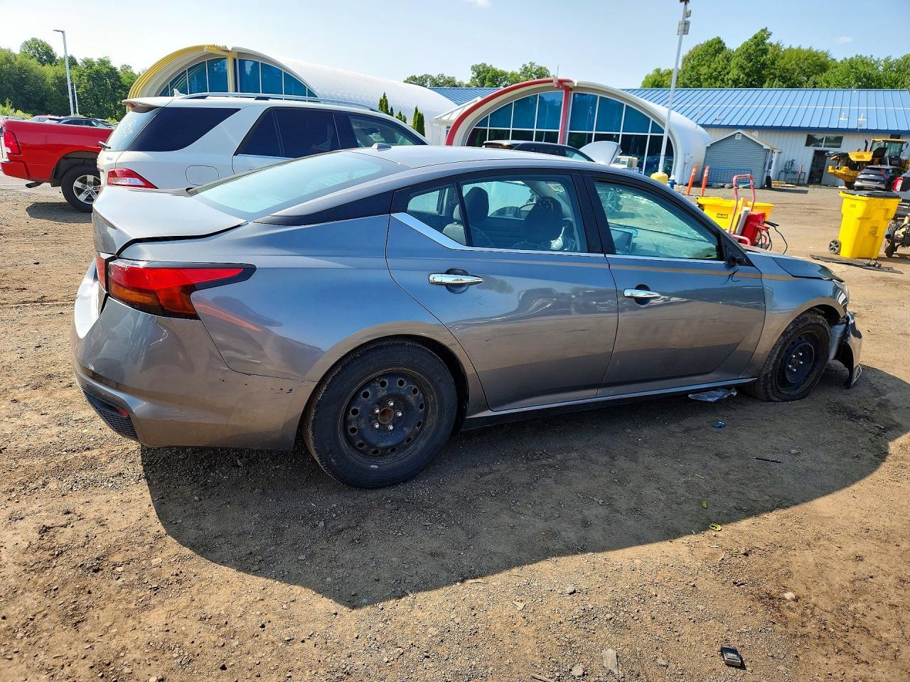 2019 Nissan Altima S - zdjęcie 3