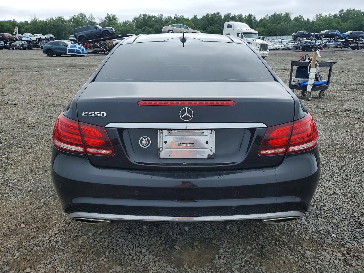 2016 Mercedes-Benz E 550 - zdjęcie 6