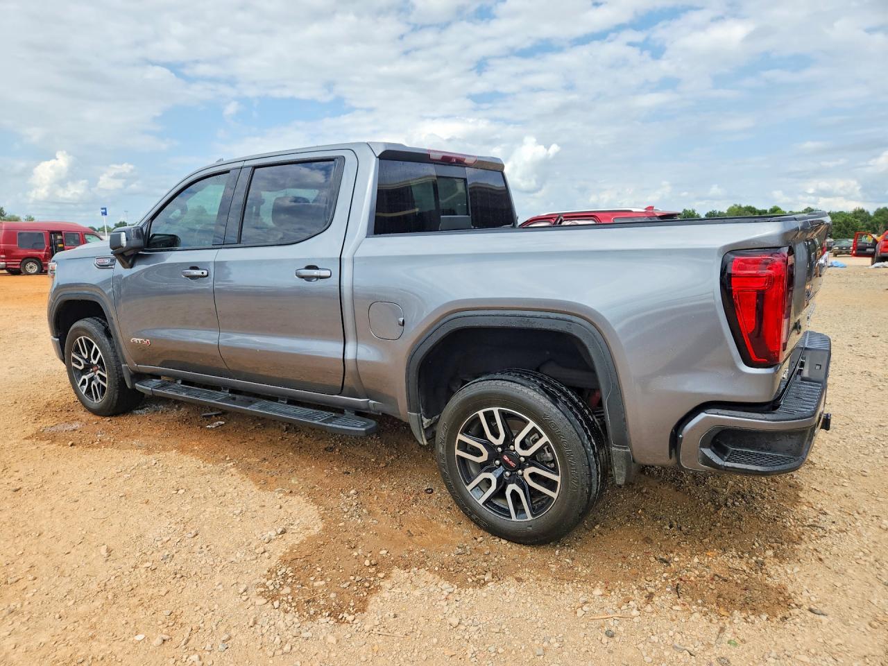2019 GMC Sierra K1500 At4 - zdjęcie 2