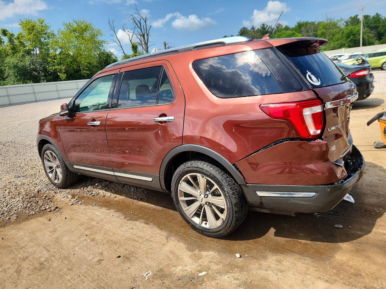 2018 Ford Explorer Limited - zdjęcie 2