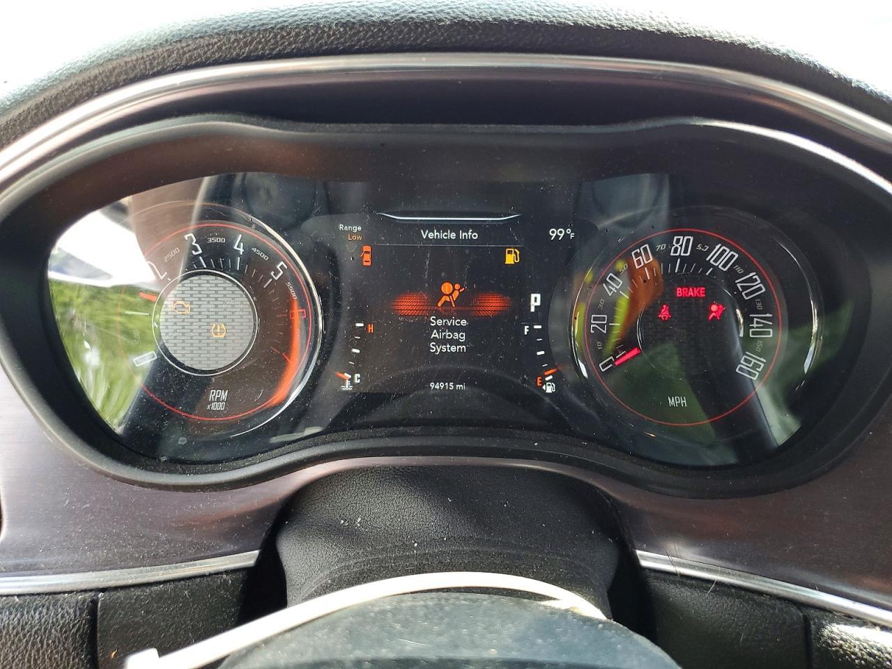 2017 Dodge Challenger R/T - zdjęcie 9