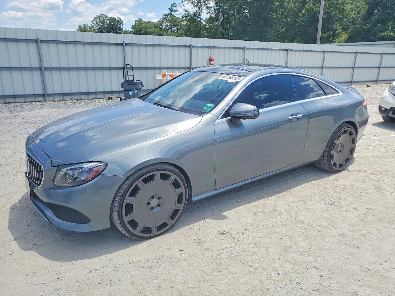 2018 Mercedes-Benz E 400 4Matic - zdjęcie główne
