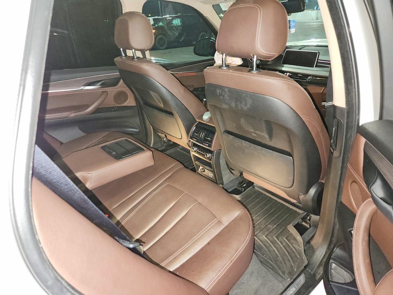 2015 BMW X5 xDrive35D - zdjęcie 11