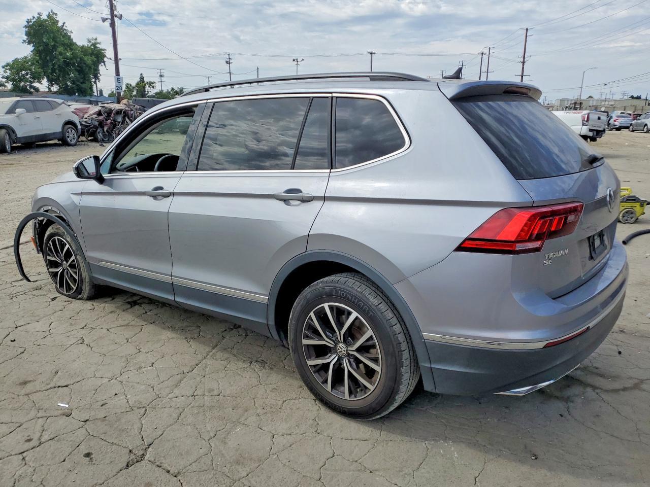 2021 Volkswagen Tiguan Se - zdjęcie 2