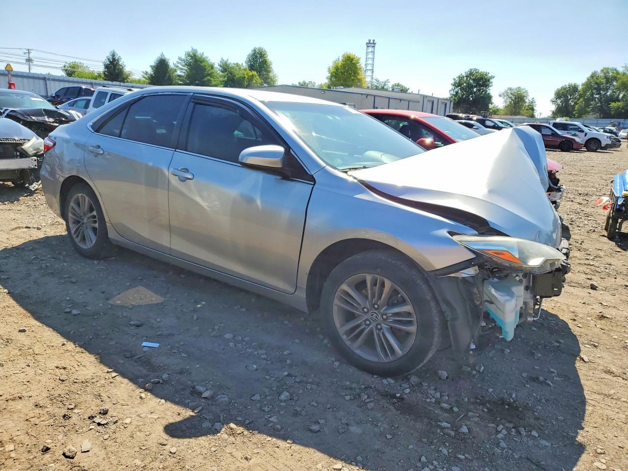 2016 Toyota Camry Se - zdjęcie 7