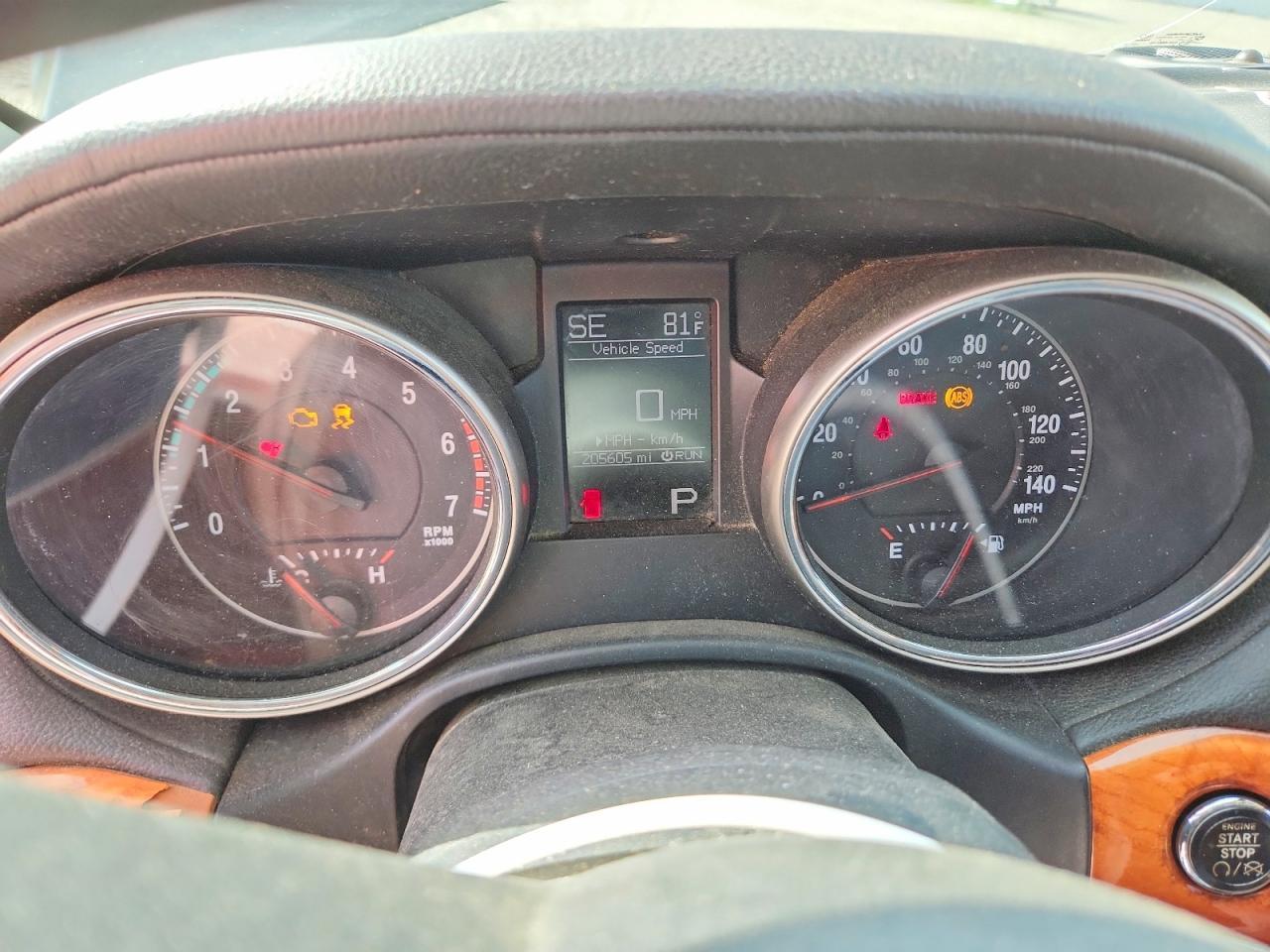 2013 Jeep Grand Cherokee Overland - zdjęcie 9