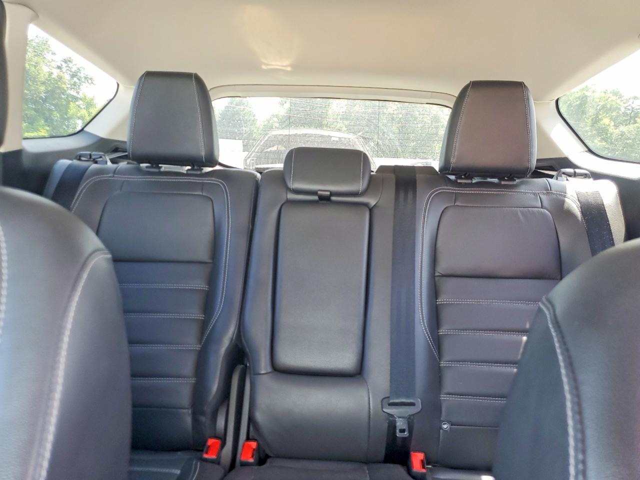 2017 Ford Escape Titanium - zdjęcie 10