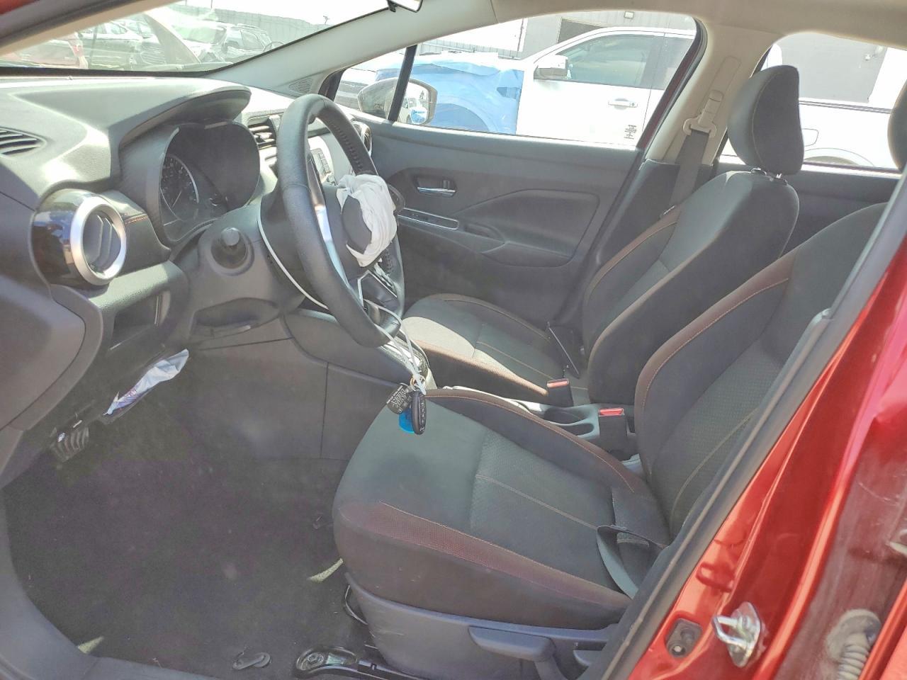 2020 Nissan Versa Sr - zdjęcie 7