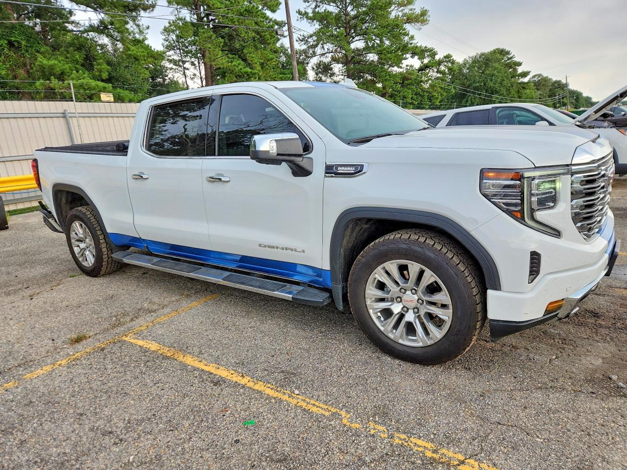 2023 GMC Sierra K1500 Denali - zdjęcie 4