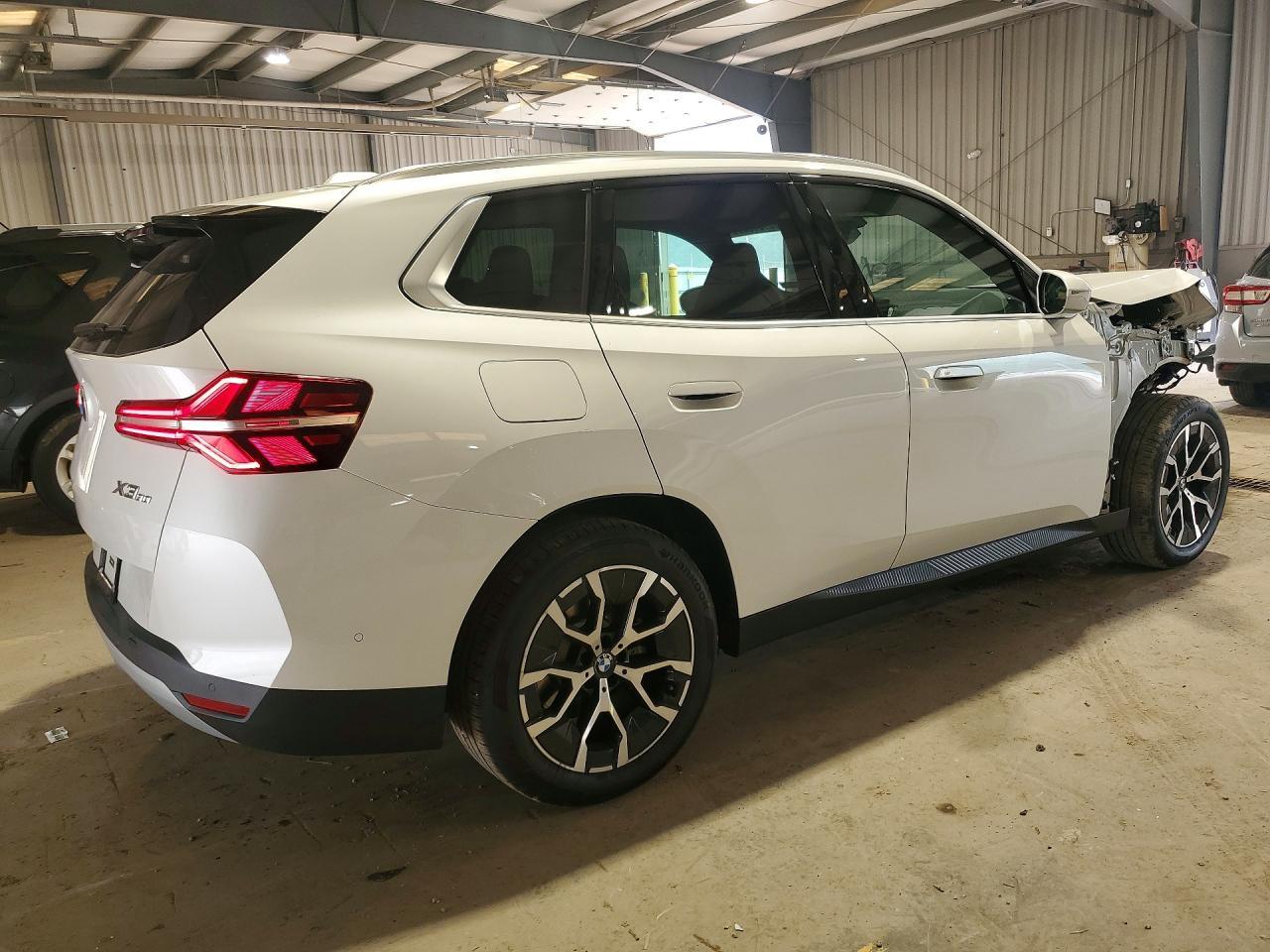 2026 BMW X3 30 xDrive - zdjęcie 3
