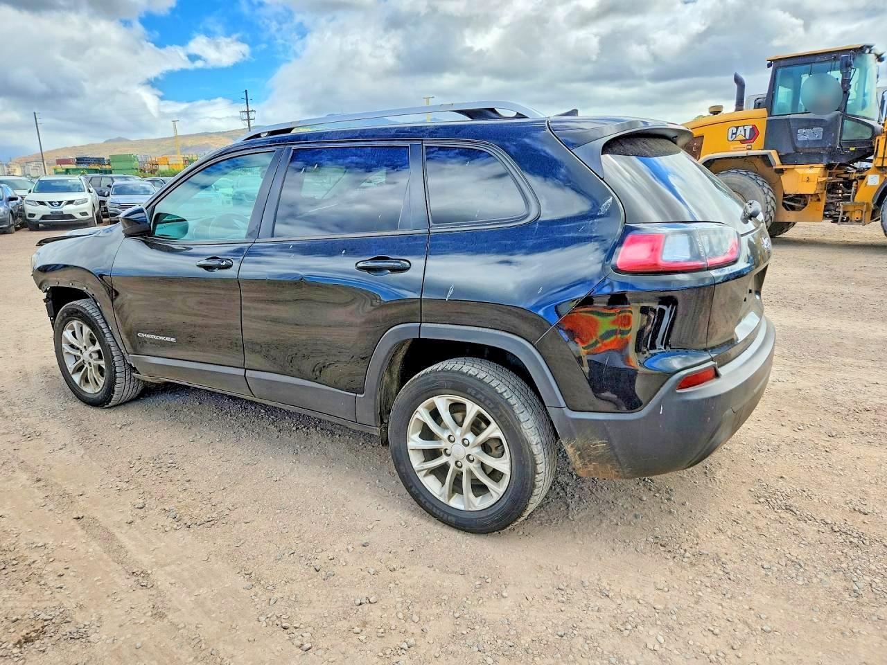 2020 Jeep Cherokee Latitude - zdjęcie 2