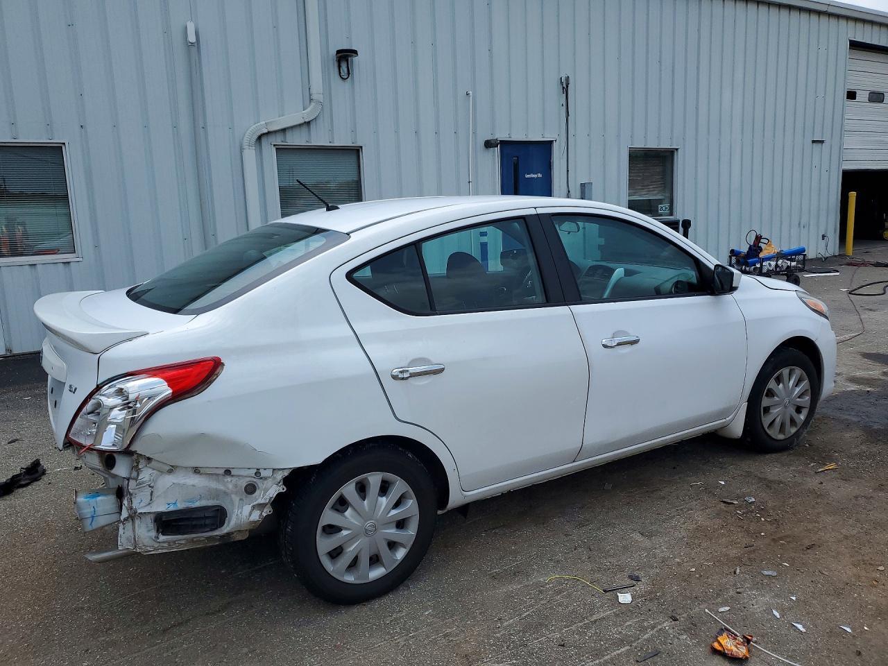 2019 Nissan Versa Sv - zdjęcie 3