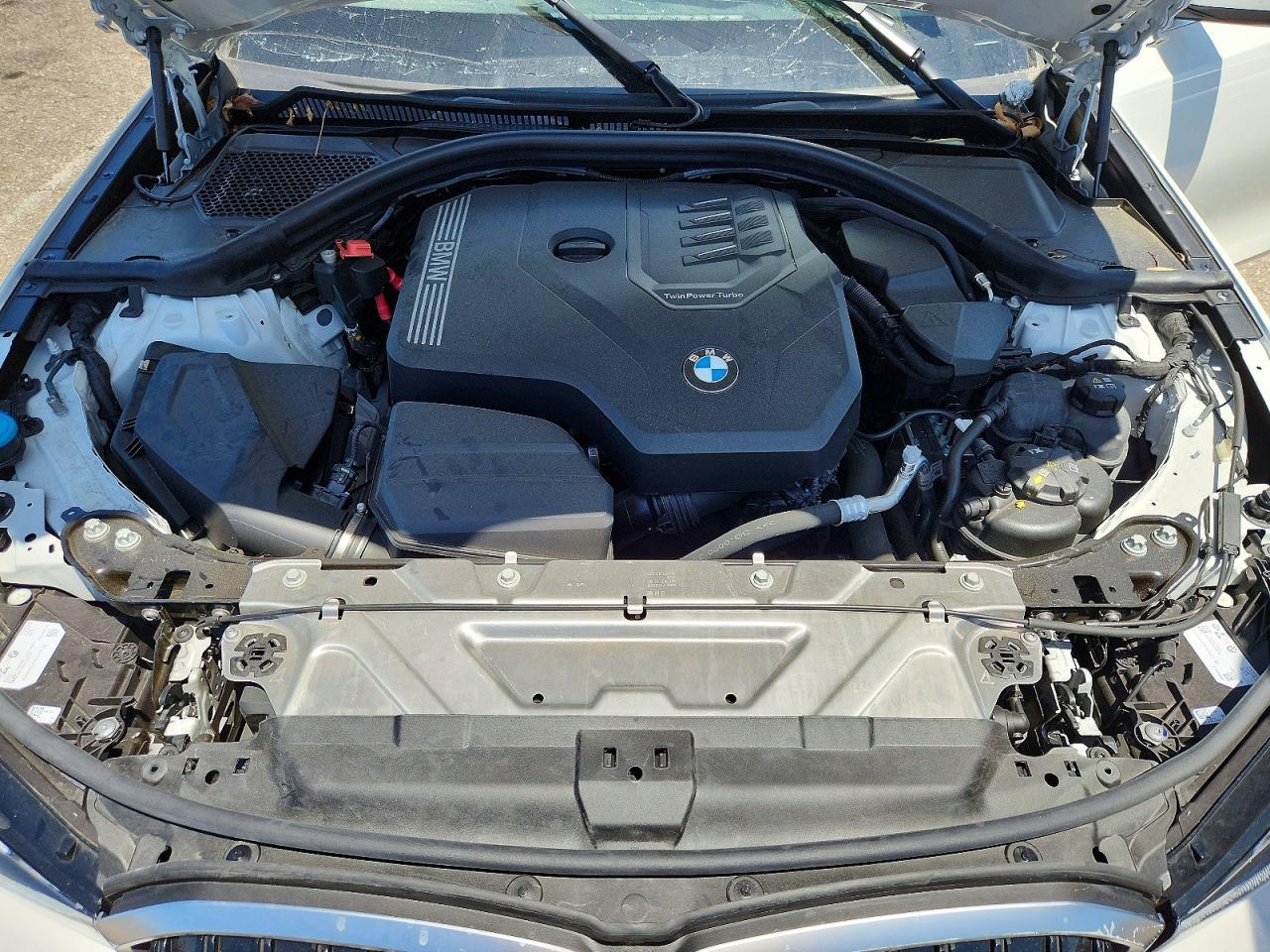 2024 BMW 330I - zdjęcie 11