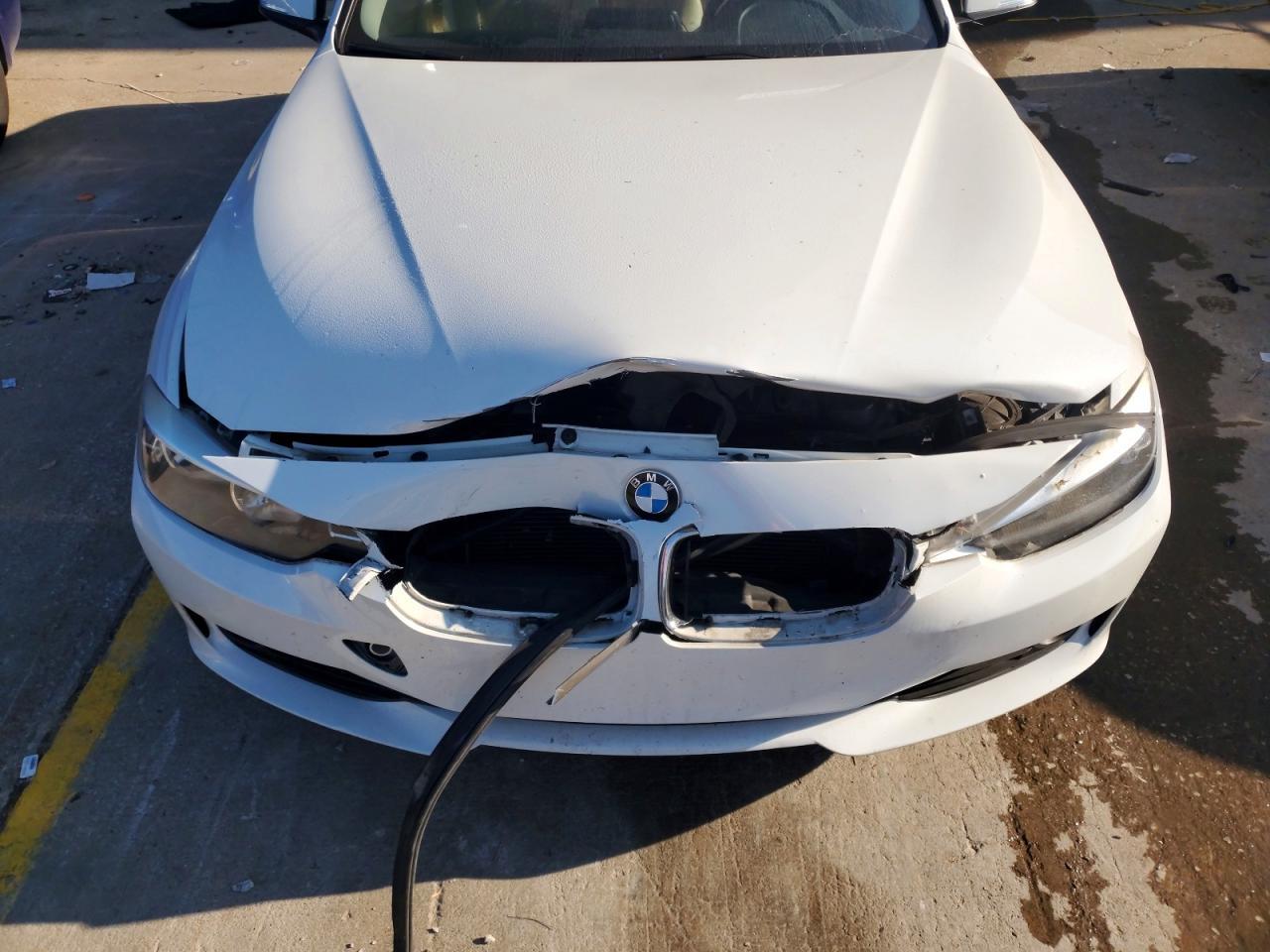 2014 BMW 320 I xDrive - zdjęcie 11