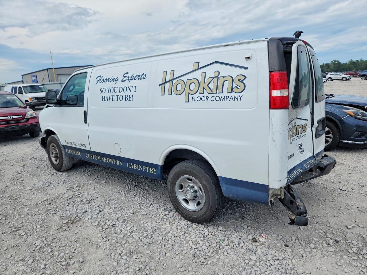 2018 Chevrolet Express G2500 - zdjęcie 2