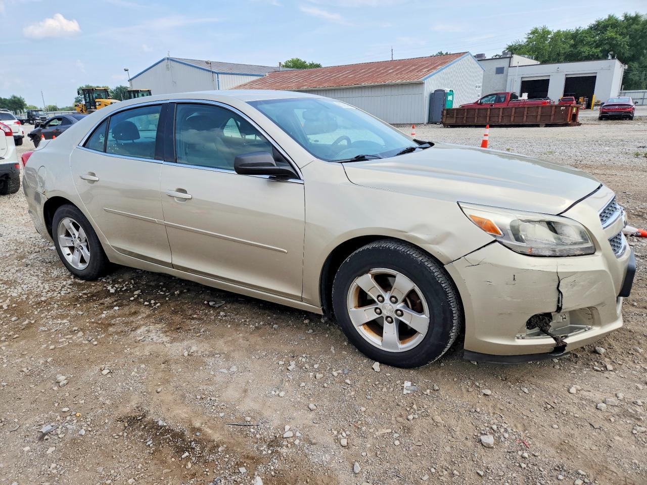 2013 Chevrolet Malibu Ls - zdjęcie 4