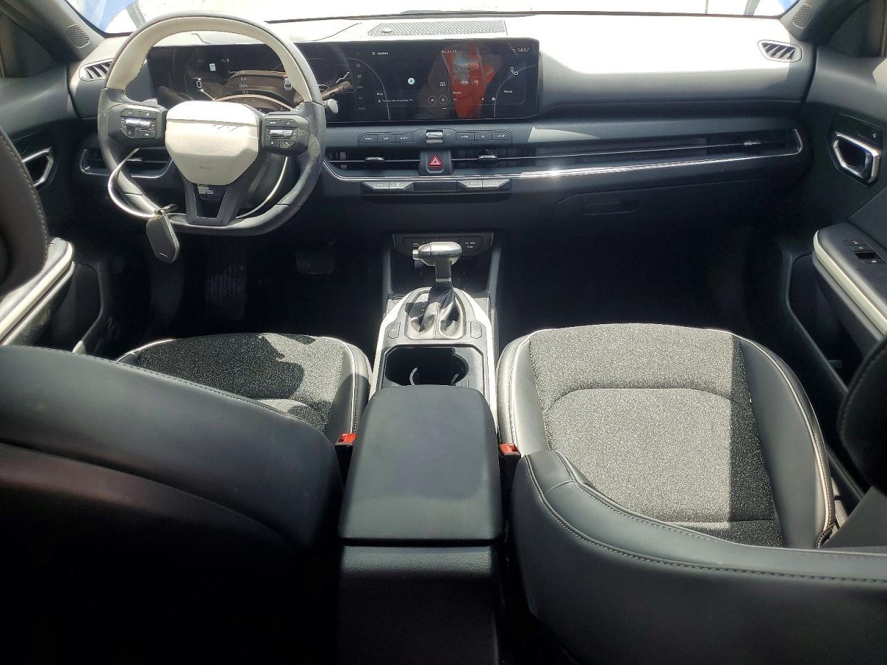 2025 Kia K4 Gt Line - zdjęcie 8