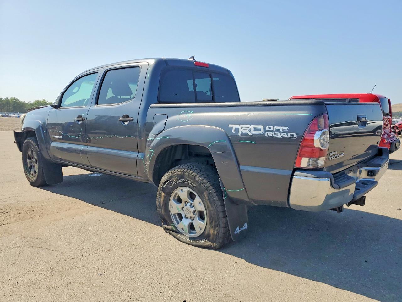 2014 Toyota Tacoma Double Cab - zdjęcie 2