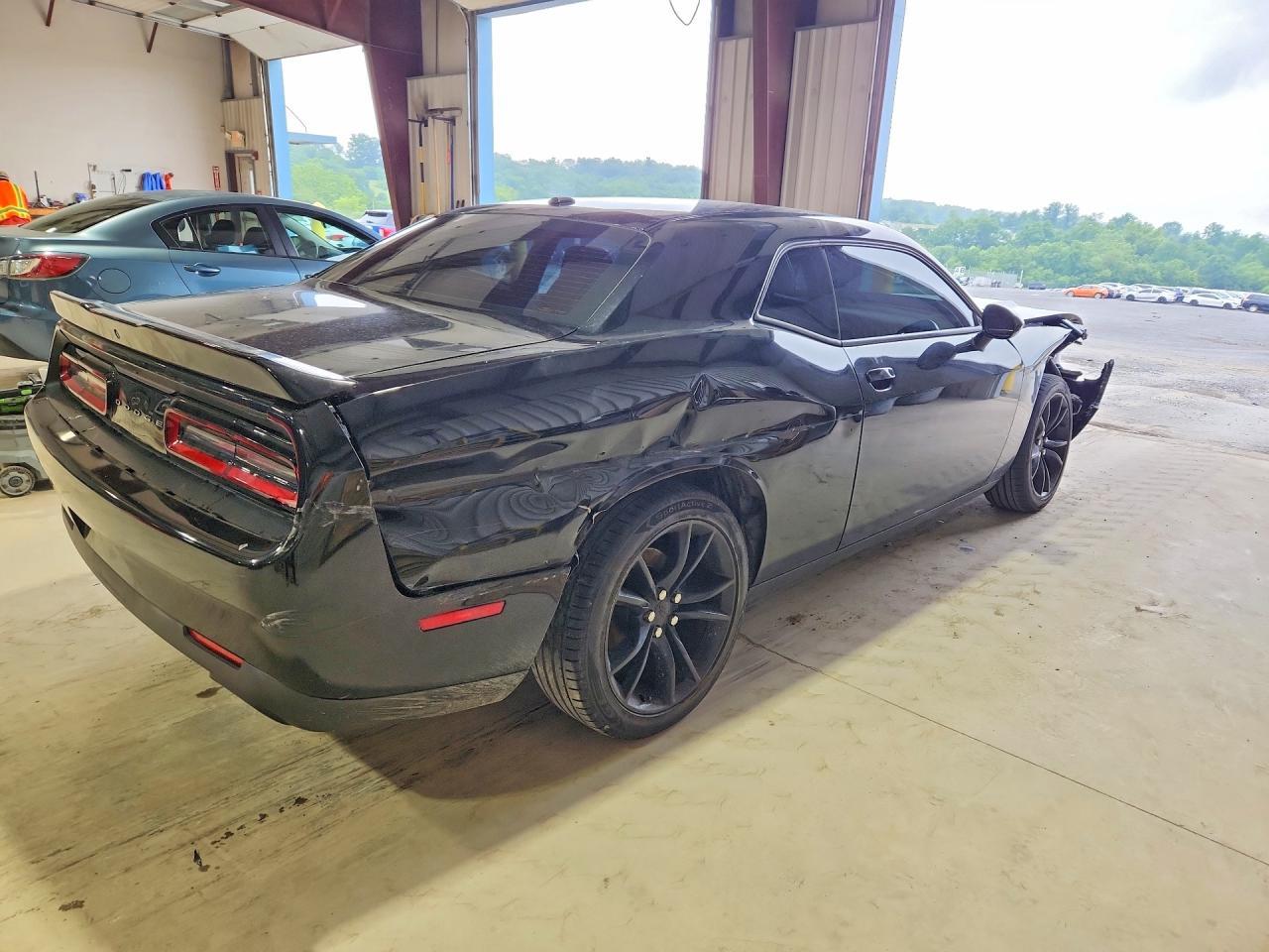 2020 Dodge Challenger Sxt - zdjęcie 3