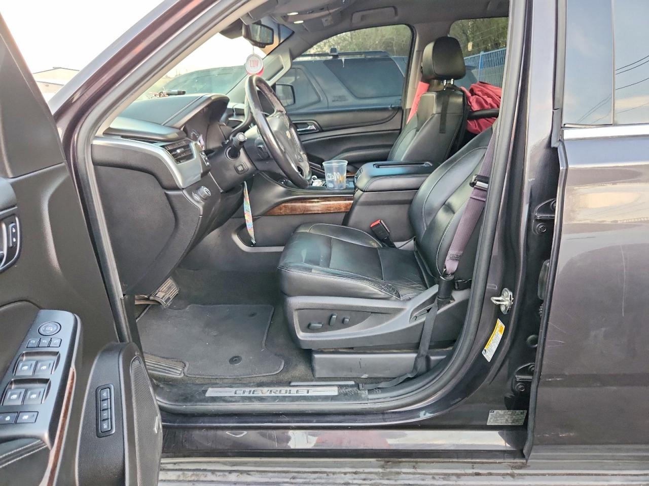 2017 Chev Tahoe C150 - zdjęcie 7