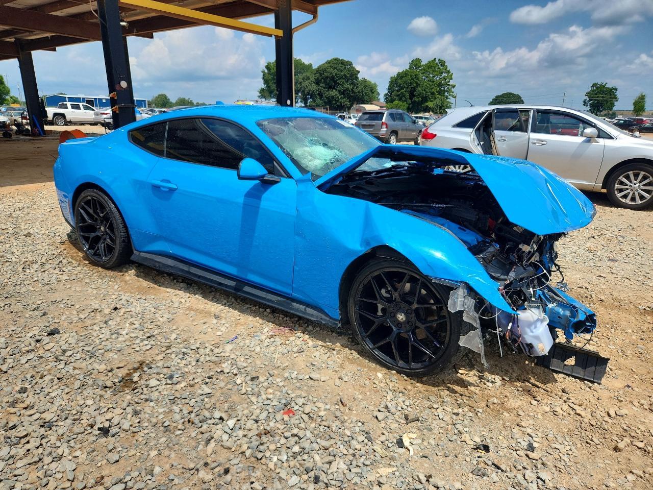2024 Ford Mustang - zdjęcie 4