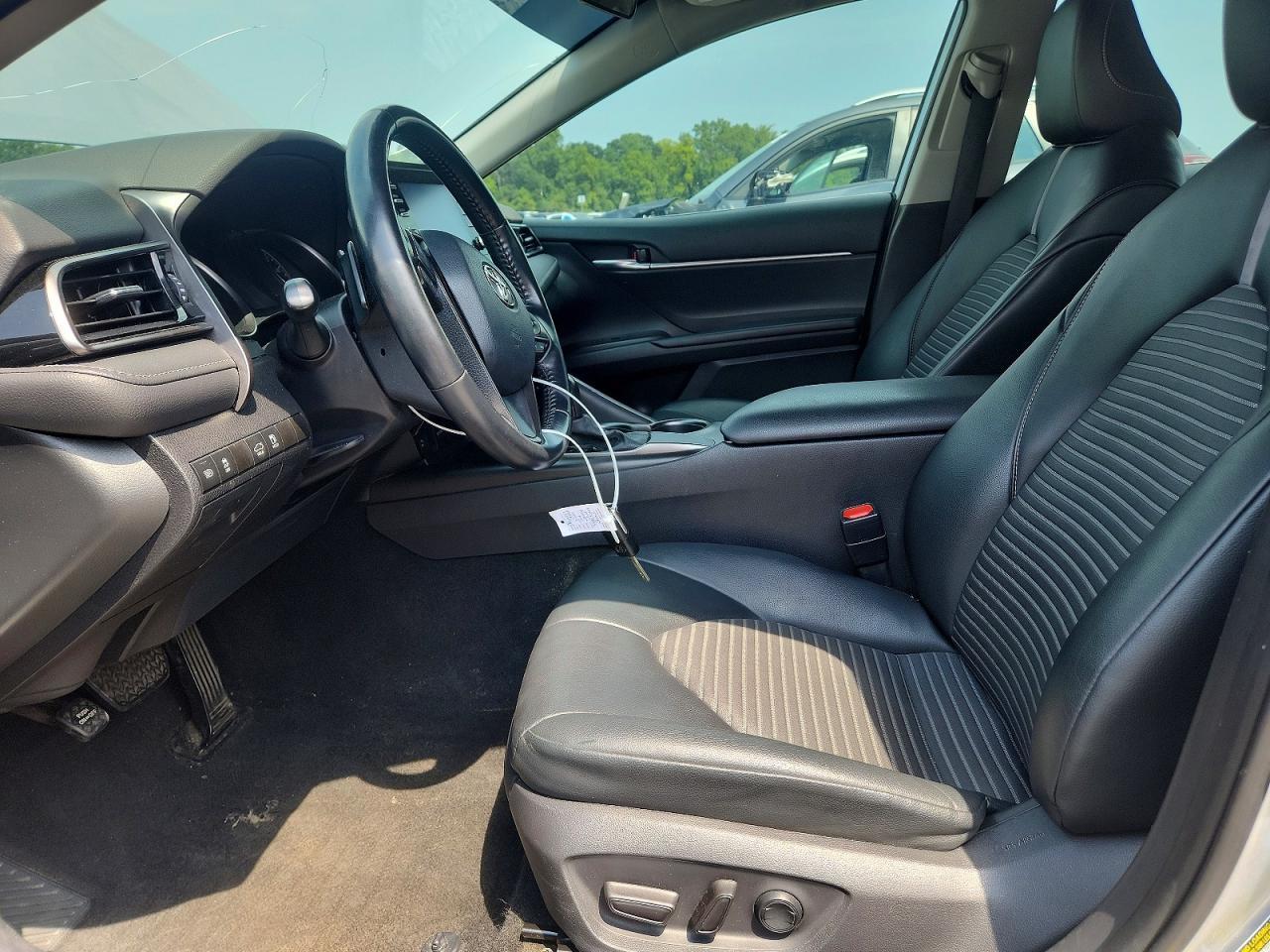 2021 Toyota Camry Se - zdjęcie 7