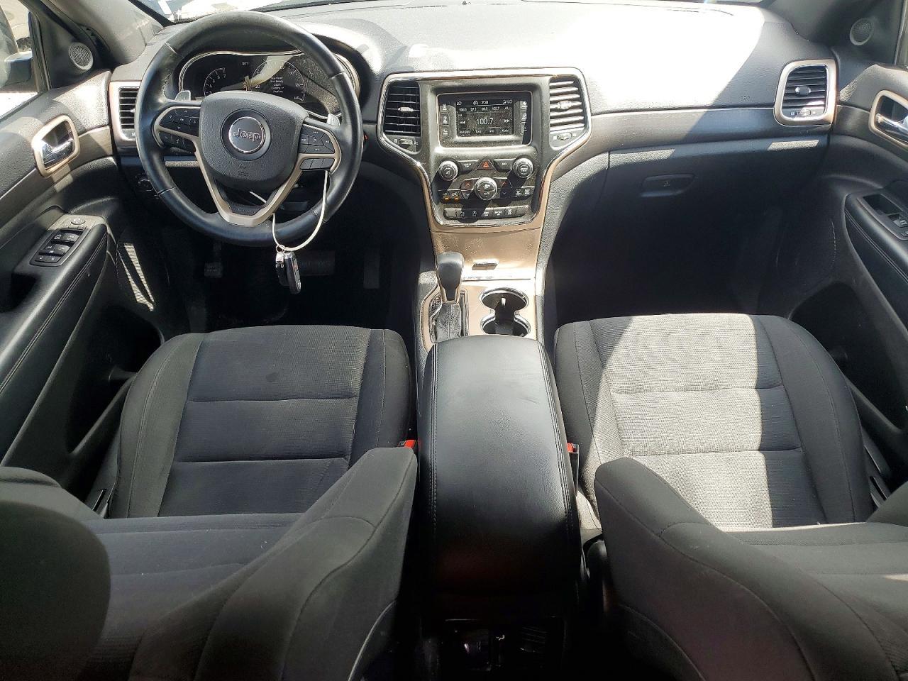 2017 Jeep Grand Cherokee Laredo - zdjęcie 8