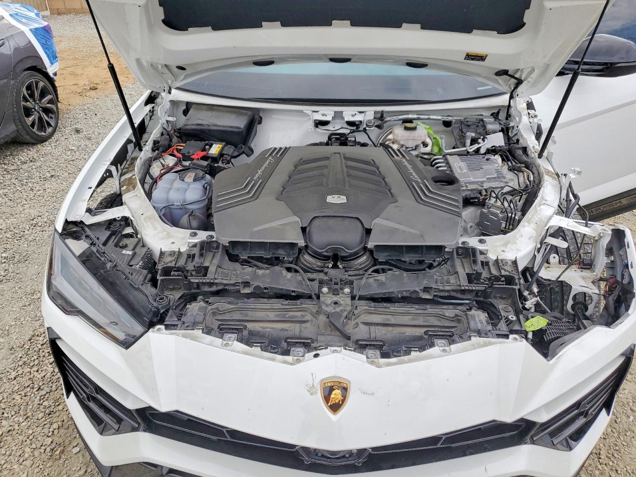 2022 Lamborghini Urus - zdjęcie 12
