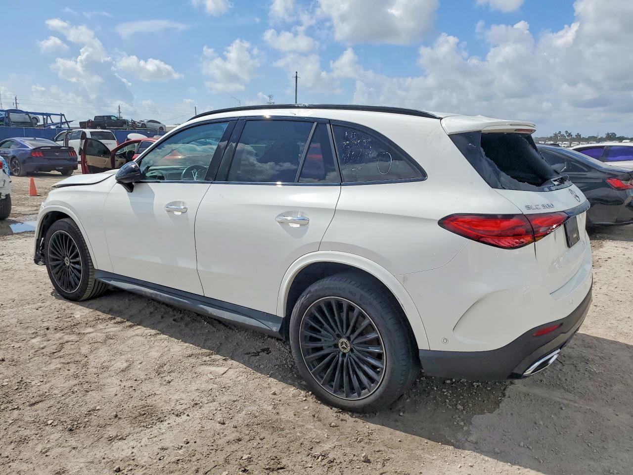 2023 Mercedes-Benz Glc 300 - zdjęcie 2