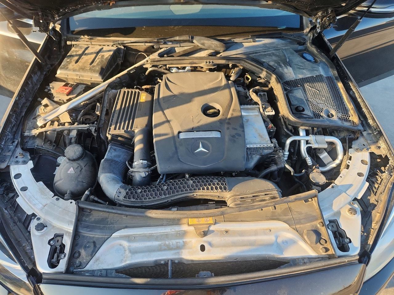 2018 Mercedes-Benz C 300 - zdjęcie 11
