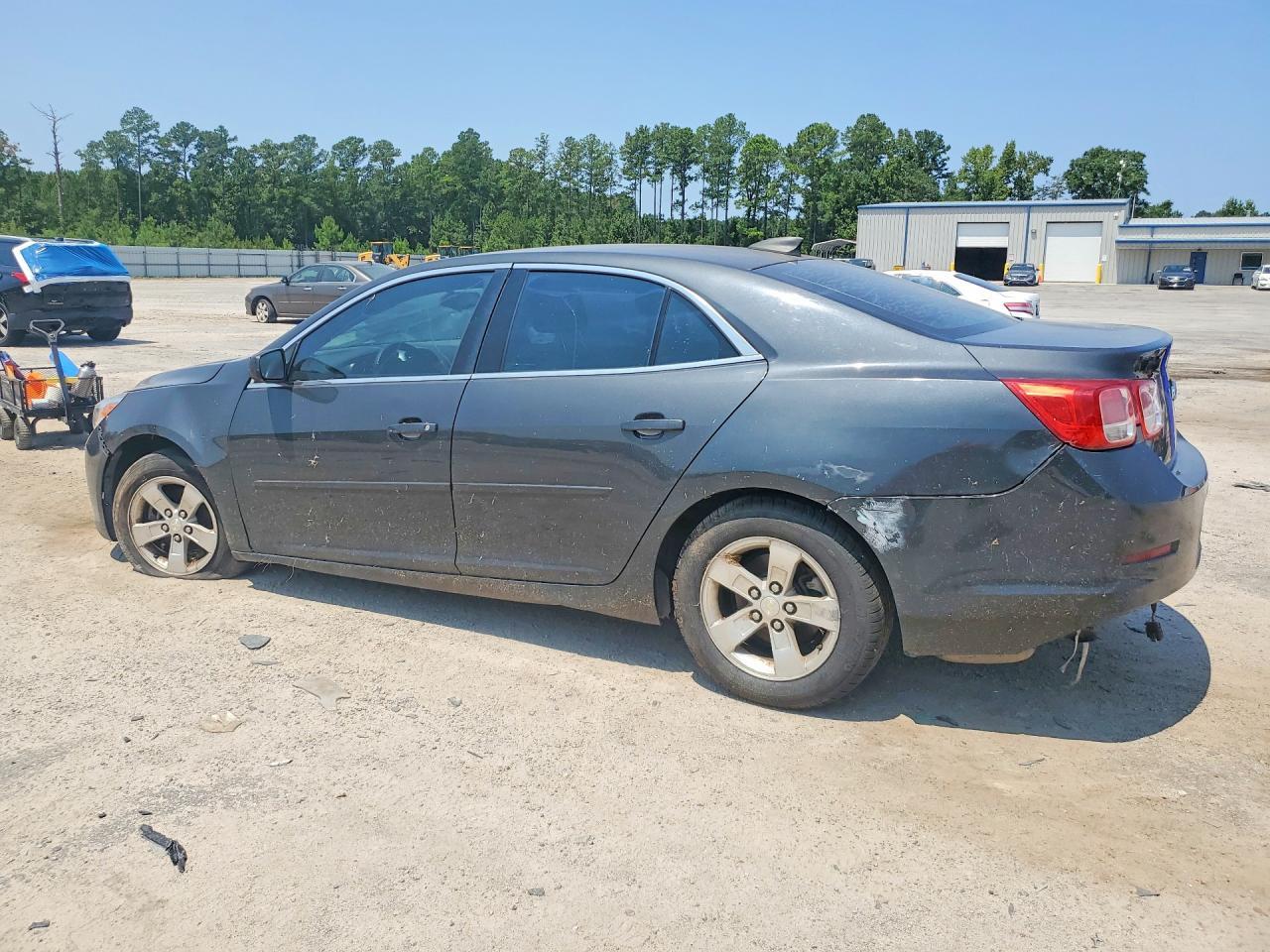 2015 Chevrolet Malibu Ls - zdjęcie 2