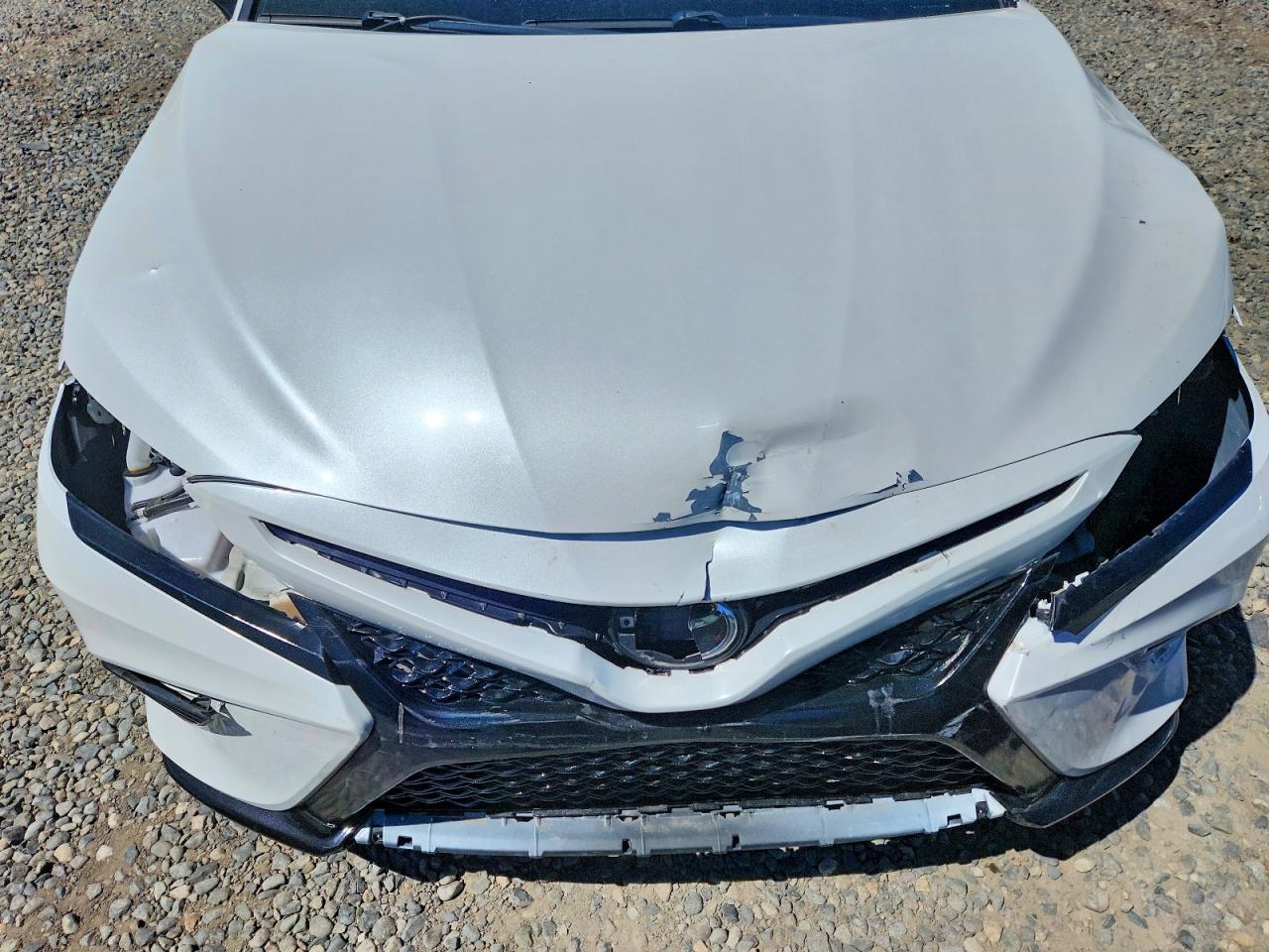 2019 Toyota Camry Xse - zdjęcie 11