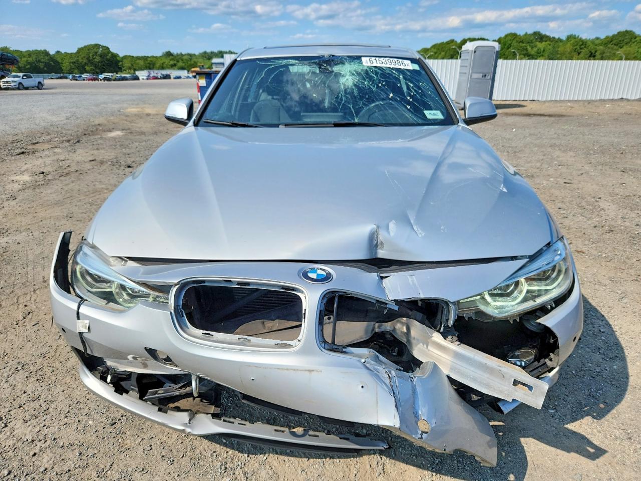 2017 BMW Seria 3 330i - zdjęcie 11