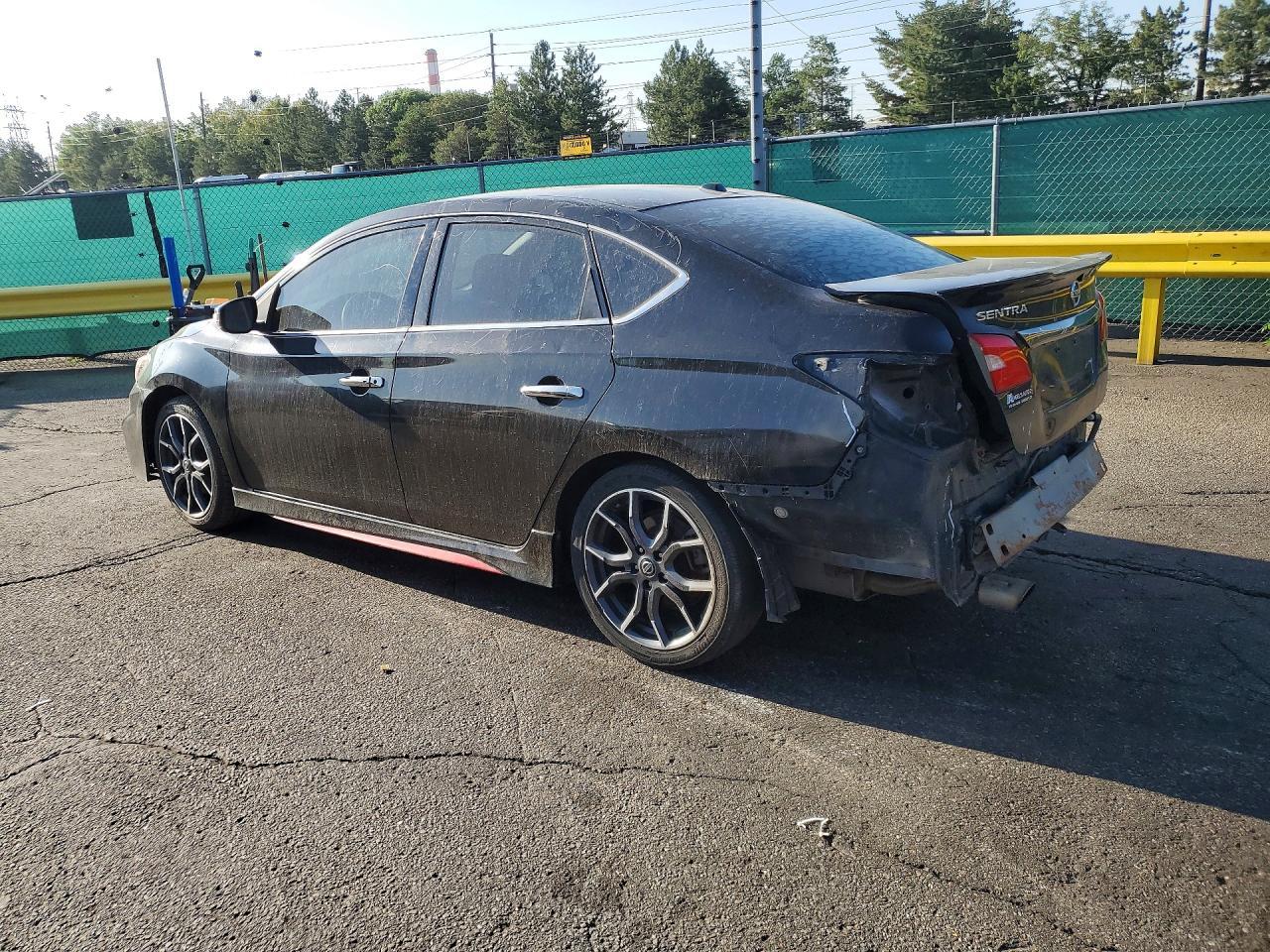 2017 Nissan Sentra Nismo - zdjęcie 2