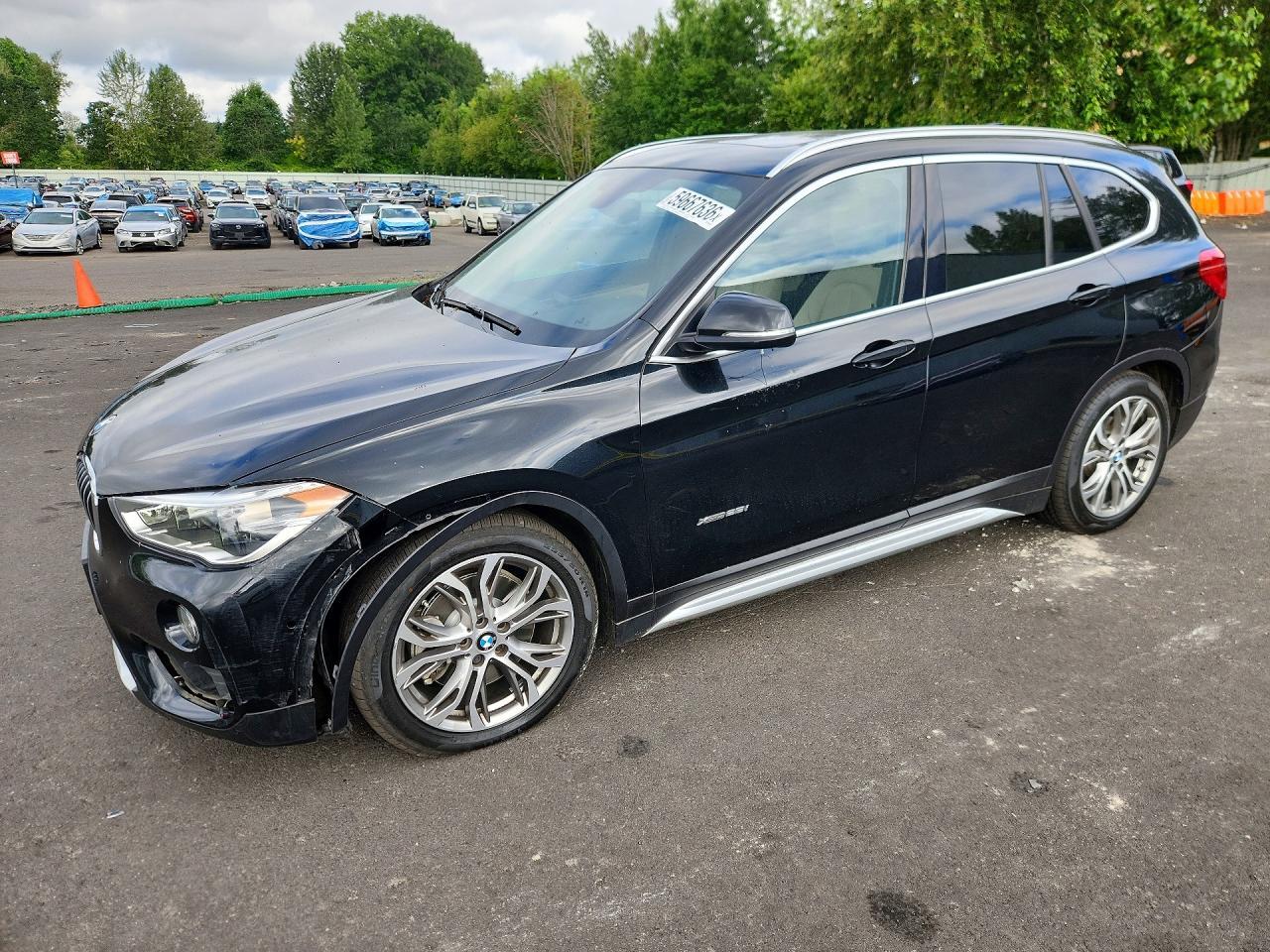 2016 BMW X1 xDrive28I - zdjęcie główne