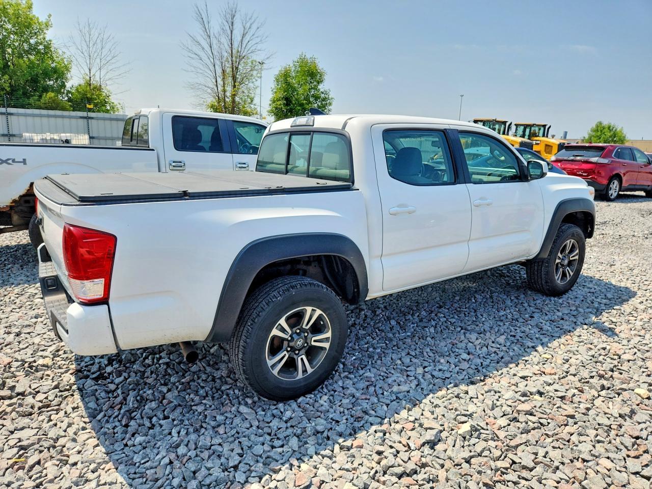 2016 Toyota Tacoma Sr V6 - zdjęcie 3