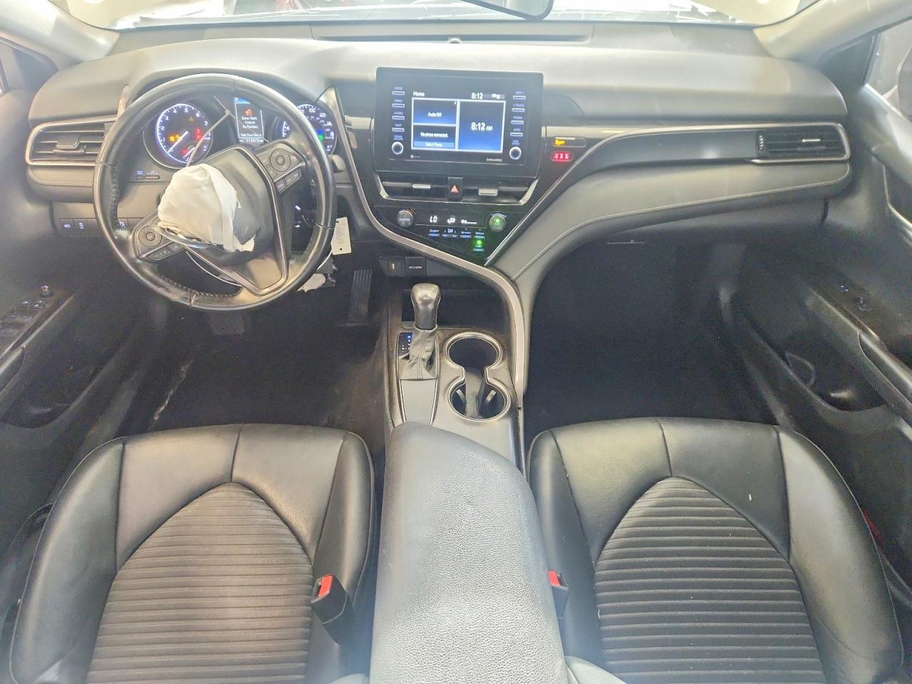 2021 Toyota Camry Se - zdjęcie 8